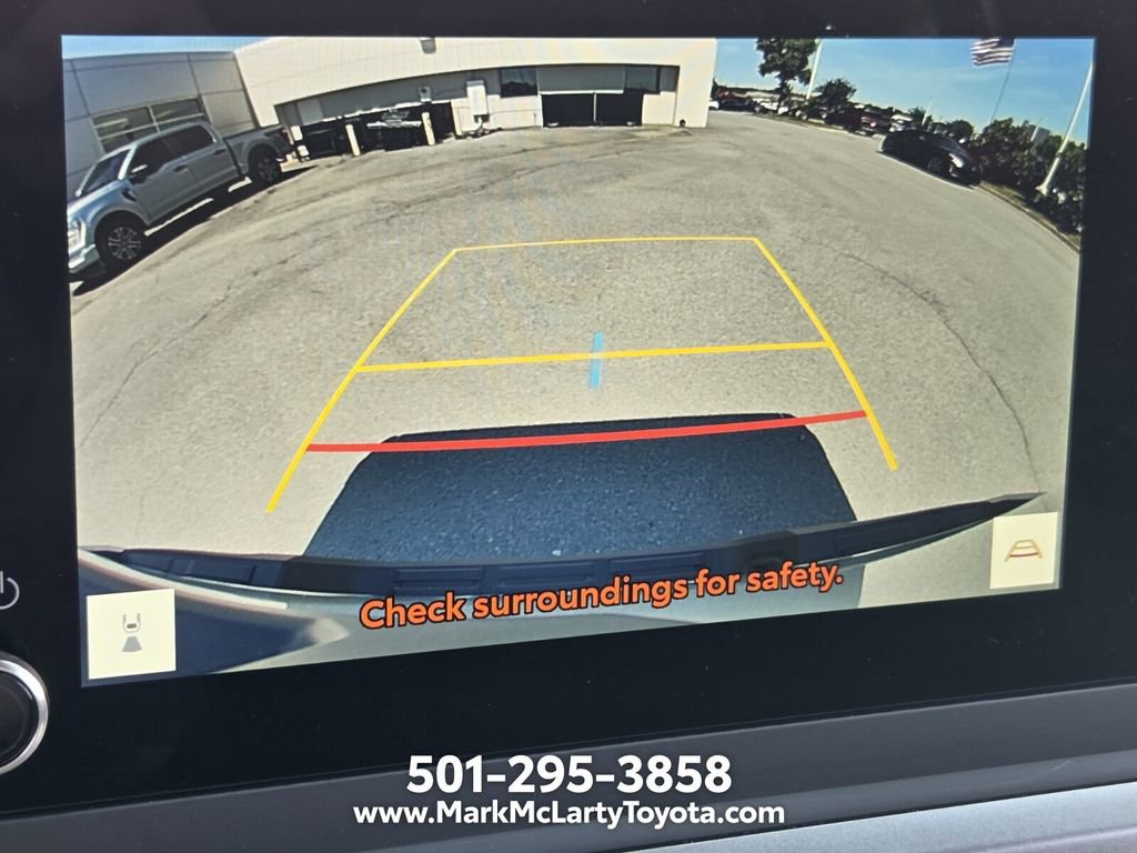 Used 2025 Toyota Tacoma SR5 AWD/4WD image 19