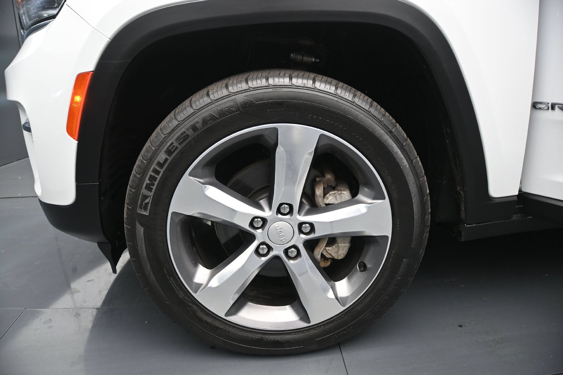 Used 2022 Jeep Grand Cherokee Limited AWD/4WD image 27
