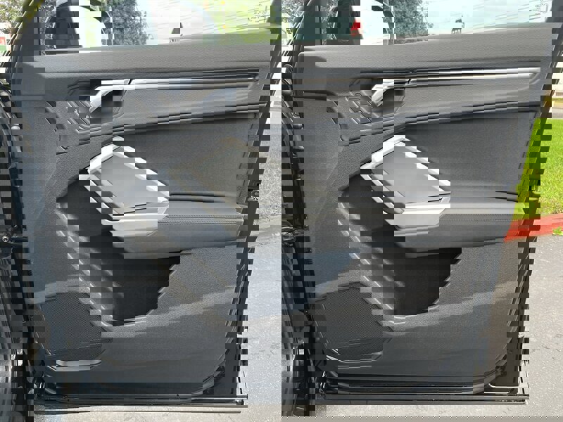 Used 2021 Audi Q3 2.0T Premium Plus w/ Premium Plus Package image 37