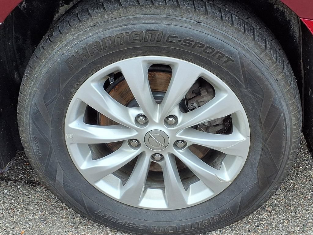 Used 2019 Chrysler Pacifica Touring-L FWD image 7
