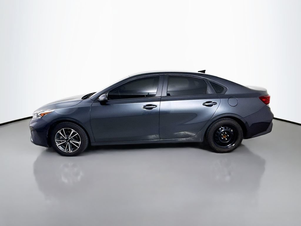 Used 2024 Kia Forte LXS w/ LXS Technology Package FWD image 4