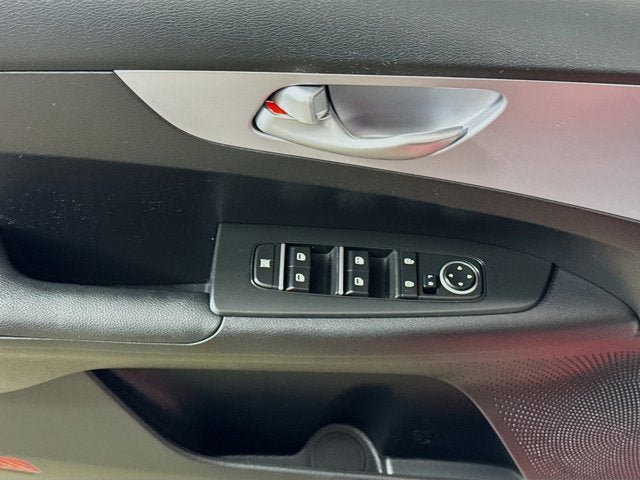 Used 2024 Kia Forte LXS image 15
