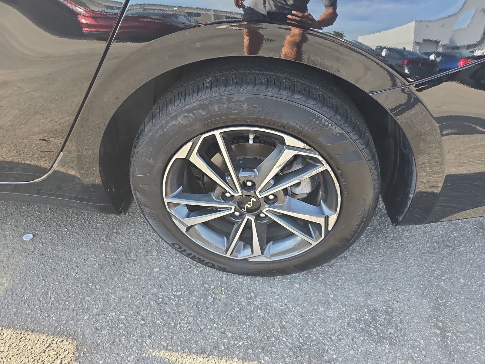 Used 2023 Kia Forte LXS image 35