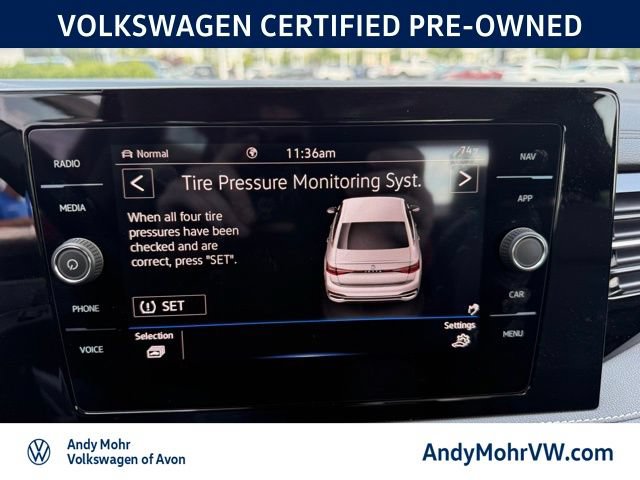 Used 2025 Volkswagen Jetta SEL FWD image 26