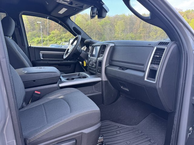 Used 2022 RAM 1500 Classic Warlock w/ Ceramic Gray Warlock Package AWD/4WD image 14