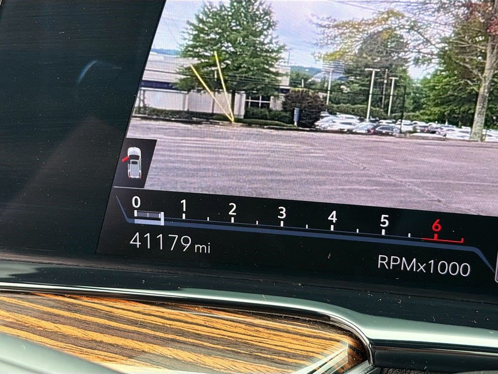 Certified 2023 Cadillac Escalade Premium Luxury w/ Performance Package AWD/4WD image 12
