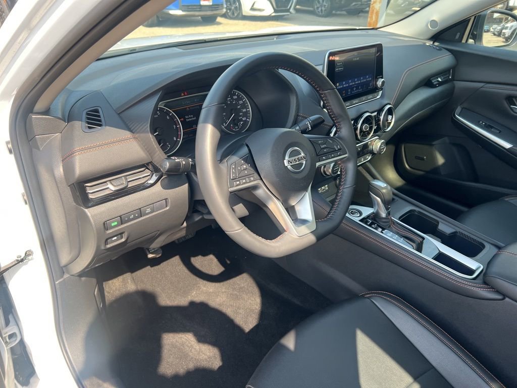 Certified 2023 Nissan Sentra SR w/ SR Premium Package image 7