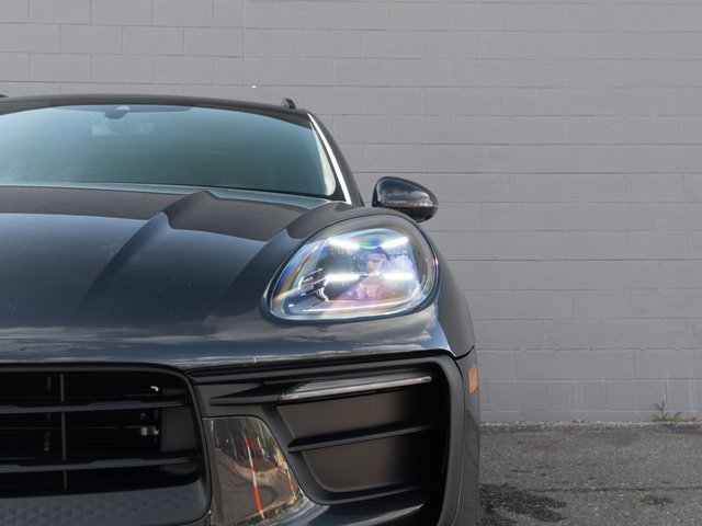 New 2026 Porsche Macan image 11