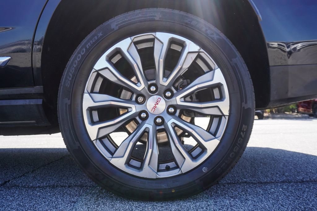 Used 2021 GMC Yukon Denali w/ Denali Premium Package image 37