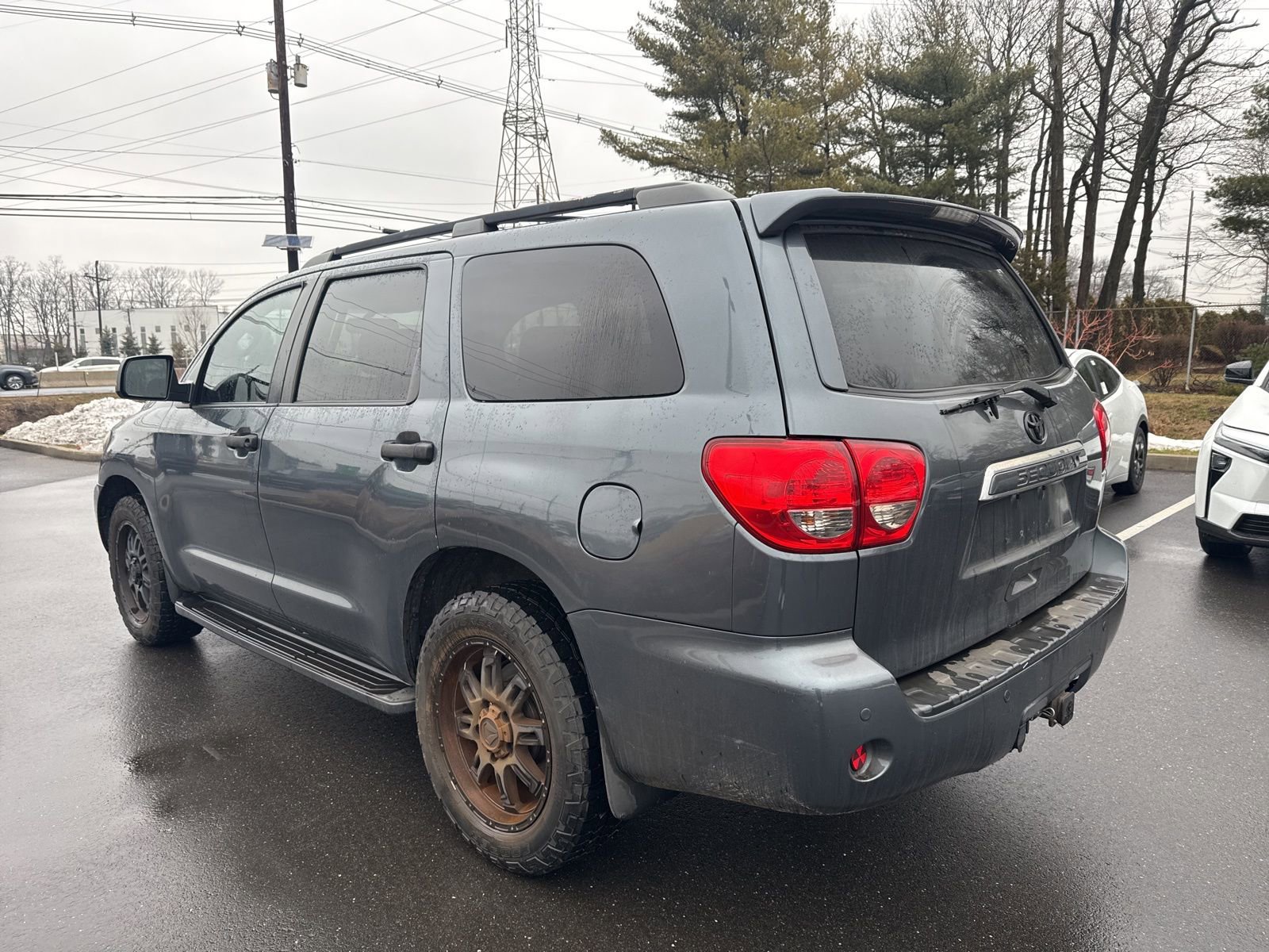 Used 2010 Toyota Sequoia Limited image 7