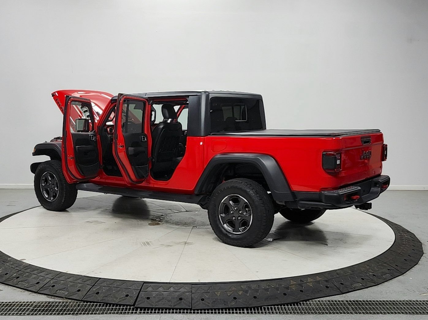 Used 2020 Jeep Gladiator Rubicon AWD/4WD image 13