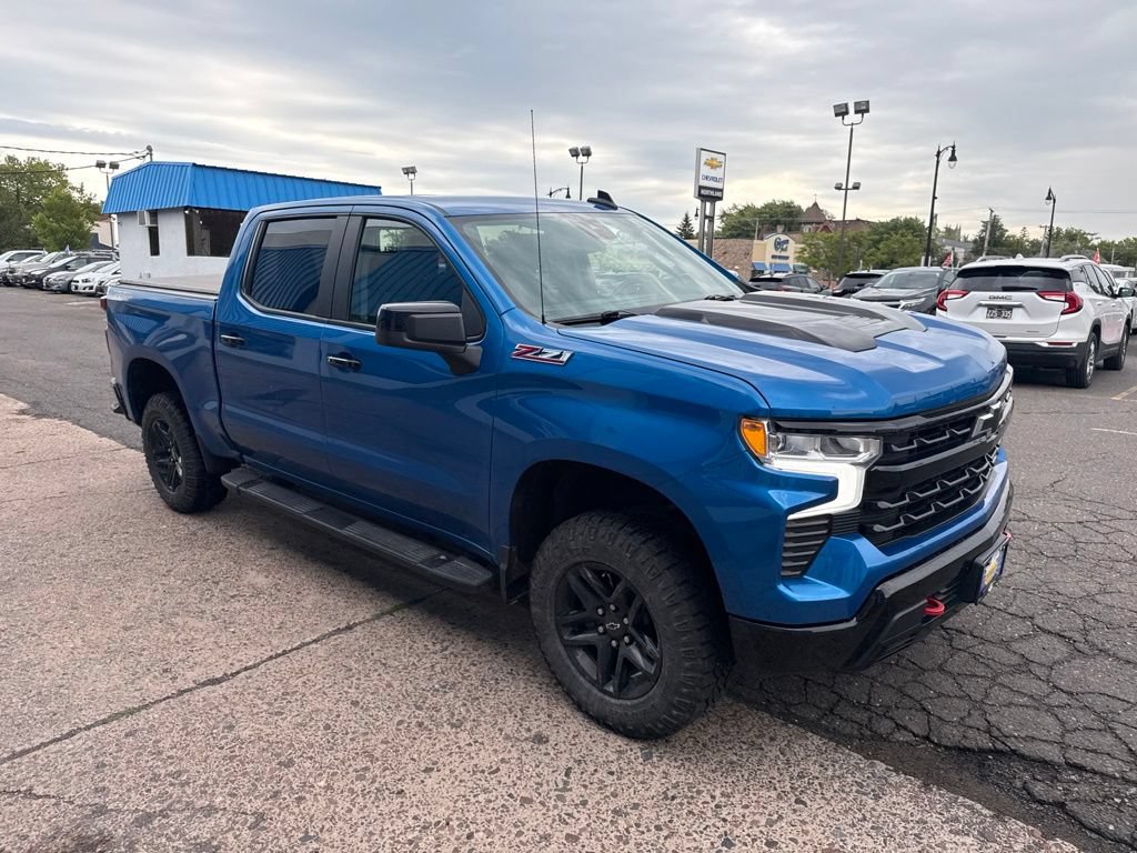 Used 2022 Chevrolet Silverado 1500 LT Trail Boss w/ Protection Package AWD/4WD image 6