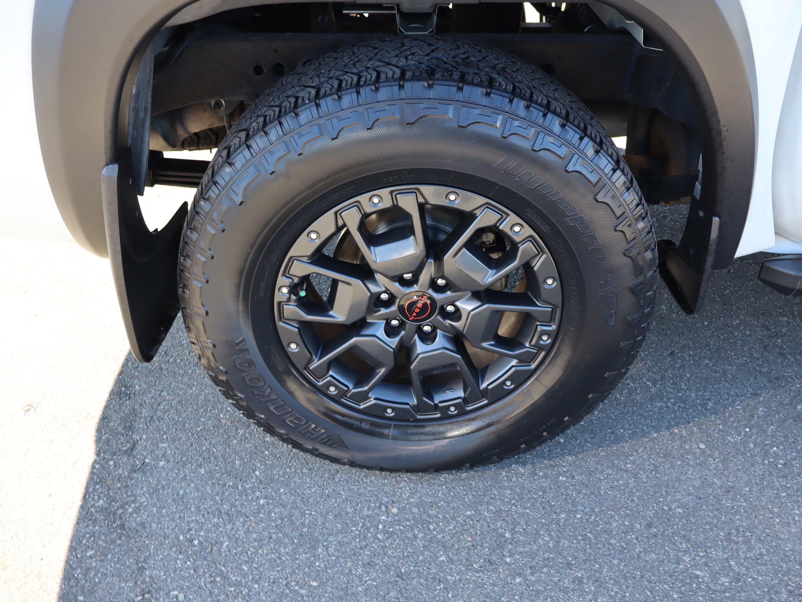 Used 2023 Nissan Frontier PRO-4X w/ Pro-4X Premium Package image 41