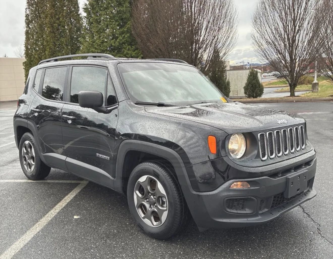 Used 2017 Jeep Renegade Sport w/ Power & Air Group FWD image 3
