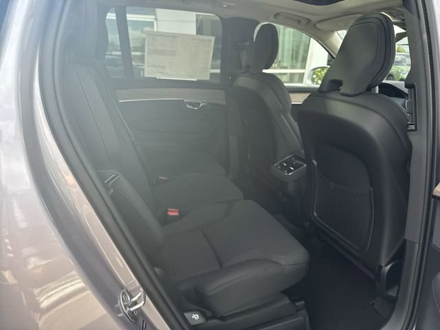 New 2026 Volvo XC90 B6 Core w/ Protection Package image 25