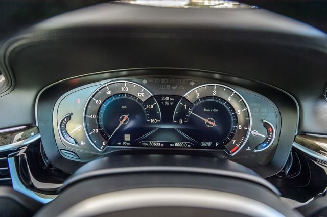 Used 2018 BMW 540i w/ M Sport Package RWD image 18