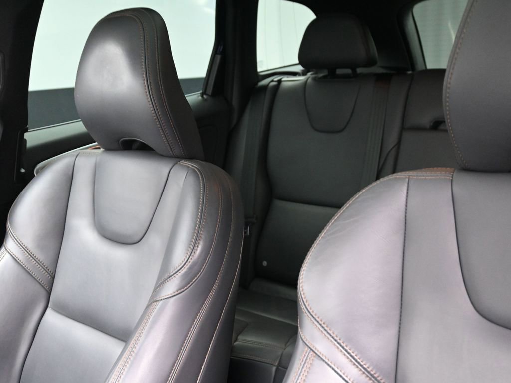 Used 2015 Volvo XC60 T6 Platinum image 15