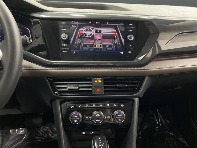 Used 2024 Volkswagen Taos SEL image 18