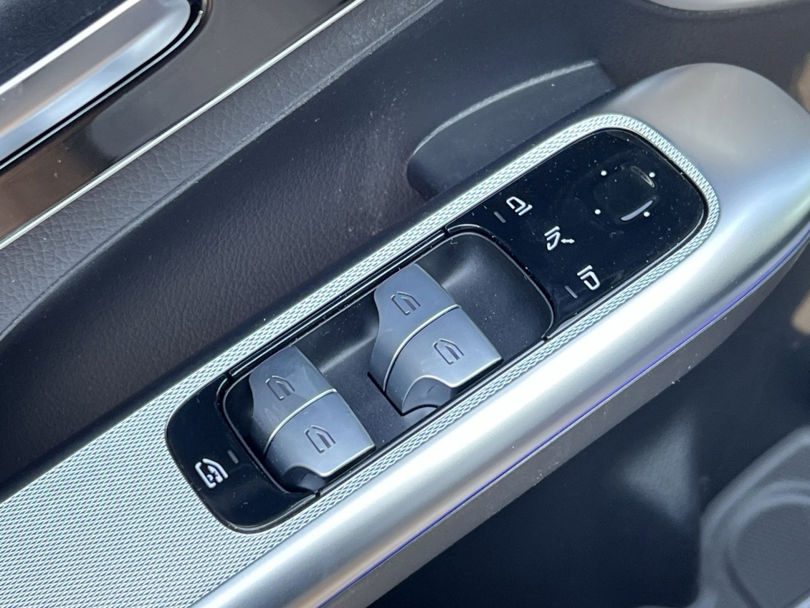 New 2026 Mercedes-Benz GLC 300 4MATIC image 13