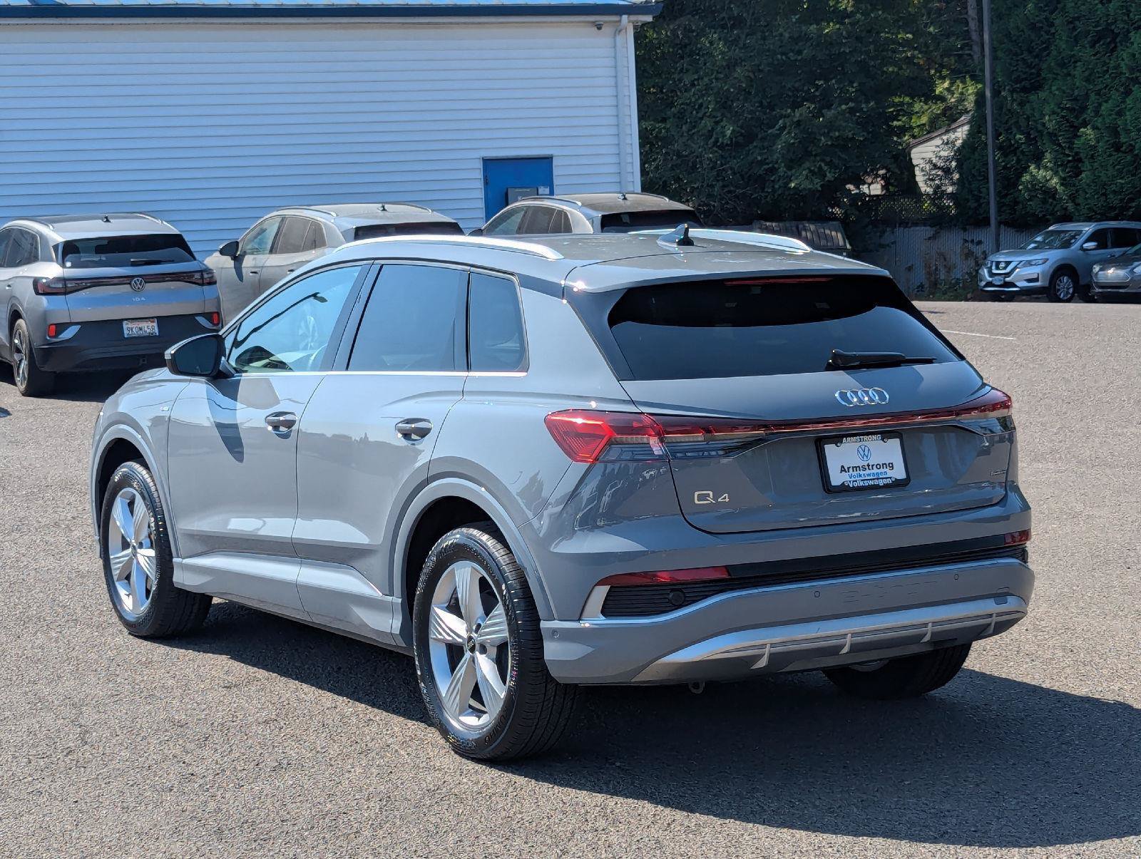 Used 2023 Audi Q4 e-tron Premium Plus AWD/4WD image 3