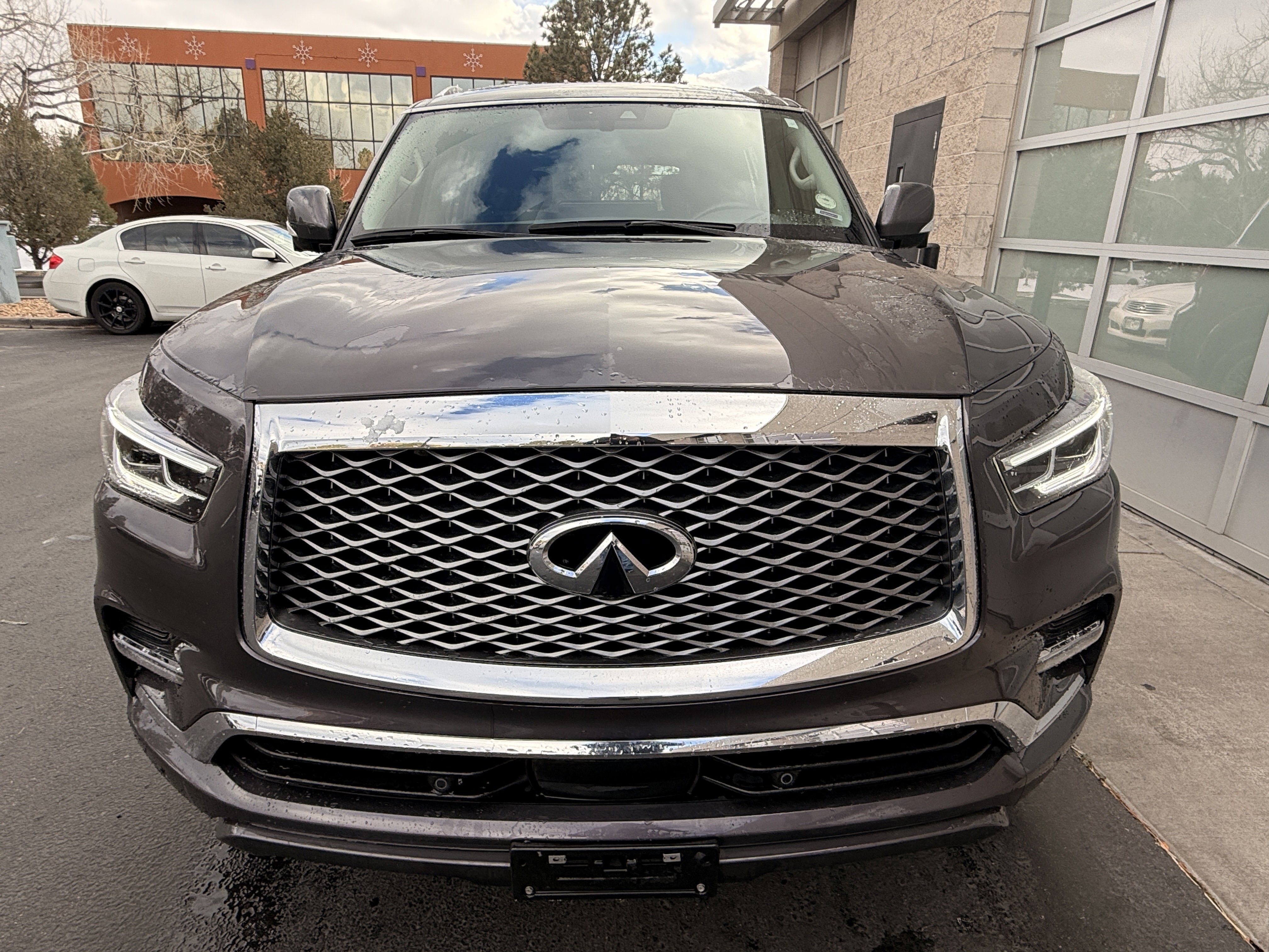 Certified 2022 INFINITI QX80 Luxe w/ Cargo Package image 2