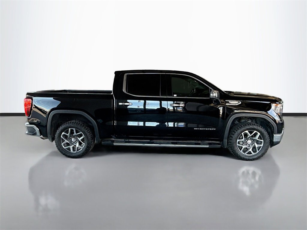 Used 2023 GMC Sierra 1500 SLT image 4