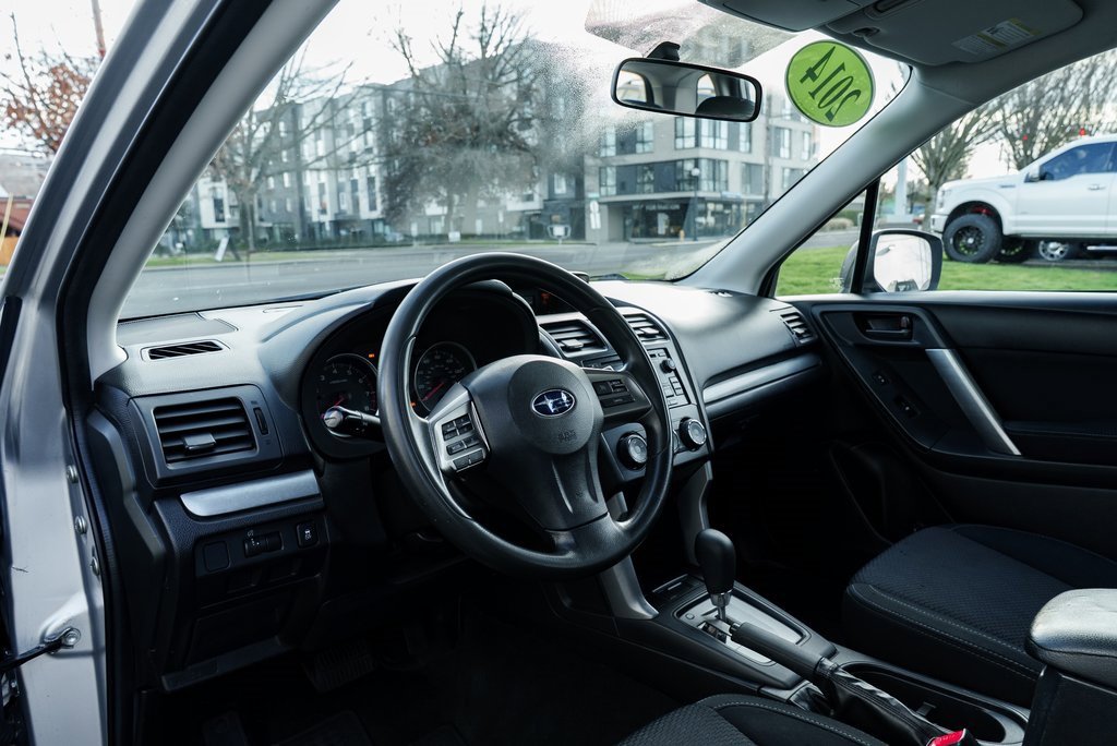 Used 2014 Subaru Forester 2.5i image 18