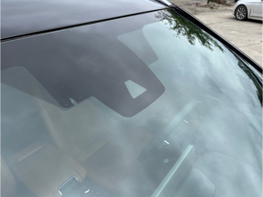 Used 2023 Toyota Highlander Platinum image 12