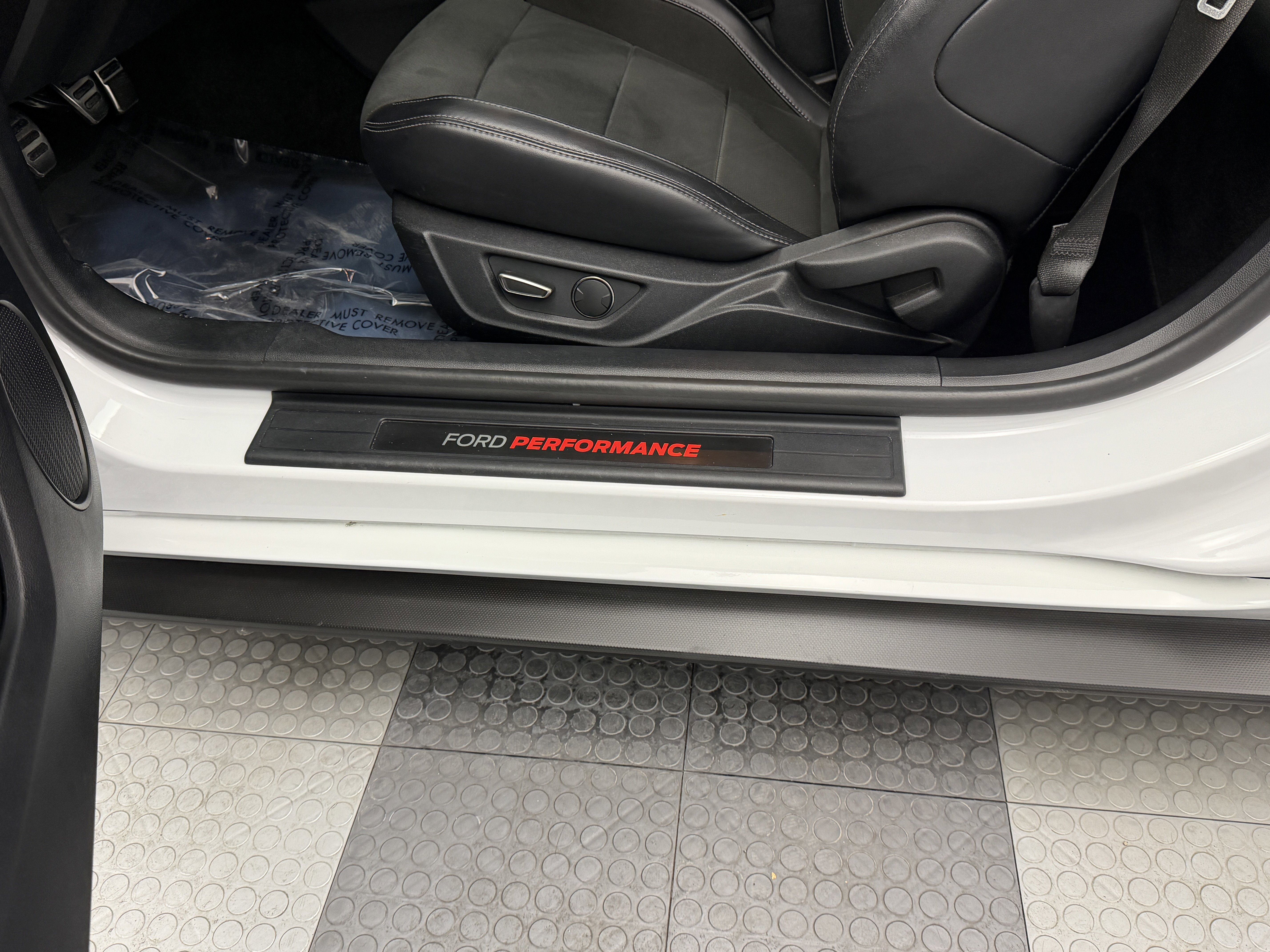 Used 2017 Ford Mustang Shelby GT350 image 56