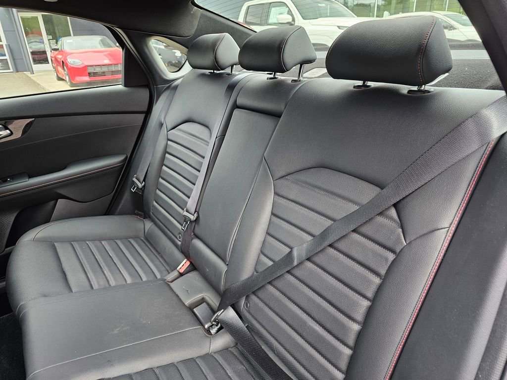 Used 2022 Kia Forte GT image 11