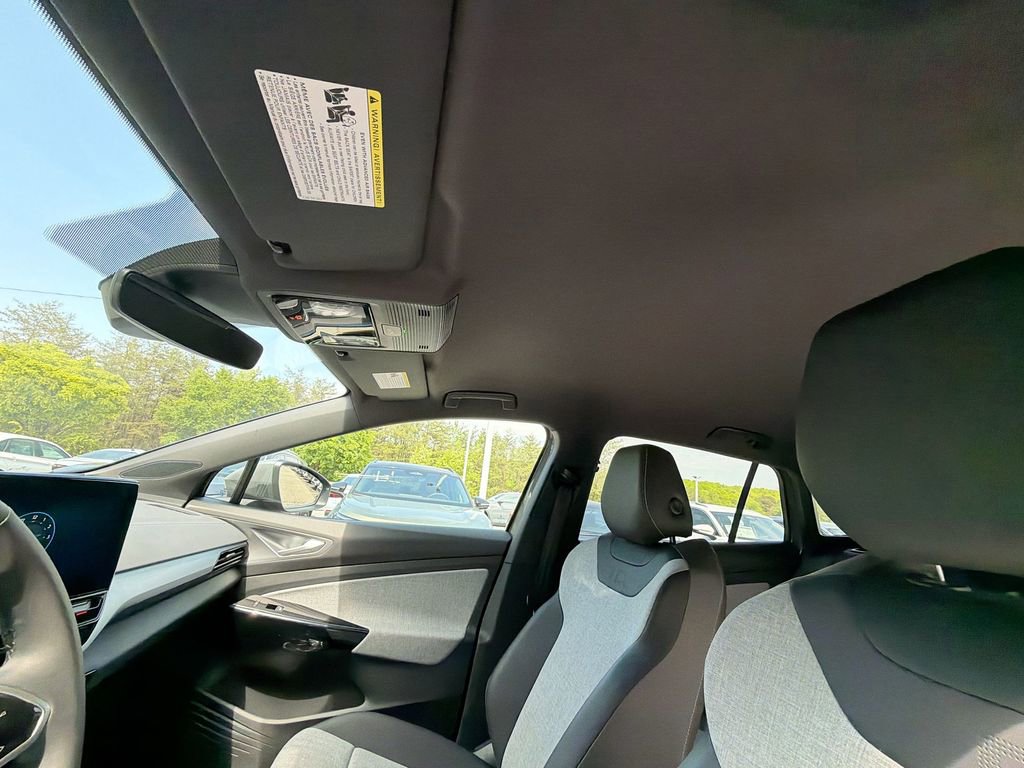 Used 2024 Volkswagen ID.4 2WD image 16