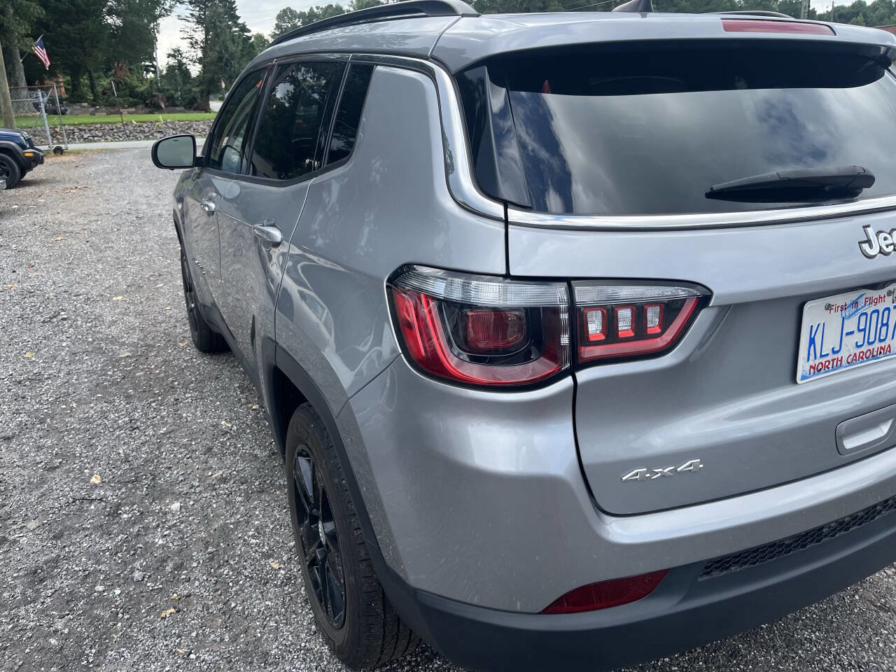 Used 2022 Jeep Compass Latitude w/ Convenience Group image 9