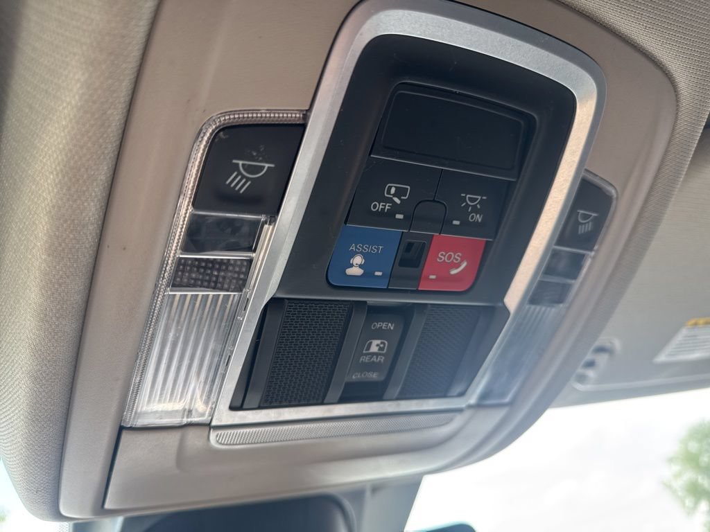 Used 2022 RAM 1500 Laramie AWD/4WD image 25