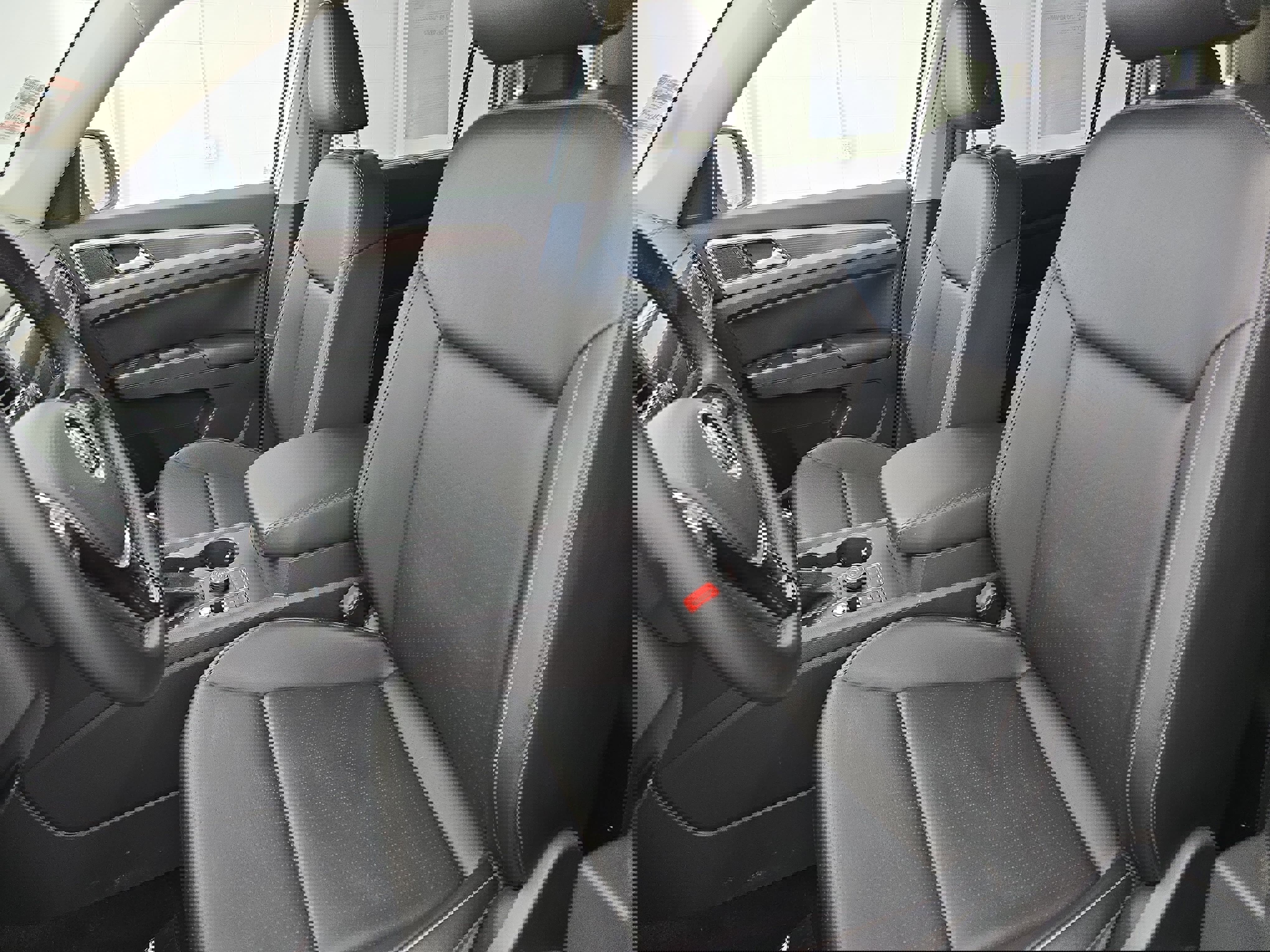 Used 2019 Volkswagen Atlas SE w/ Panoramic Sunroof Package image 16