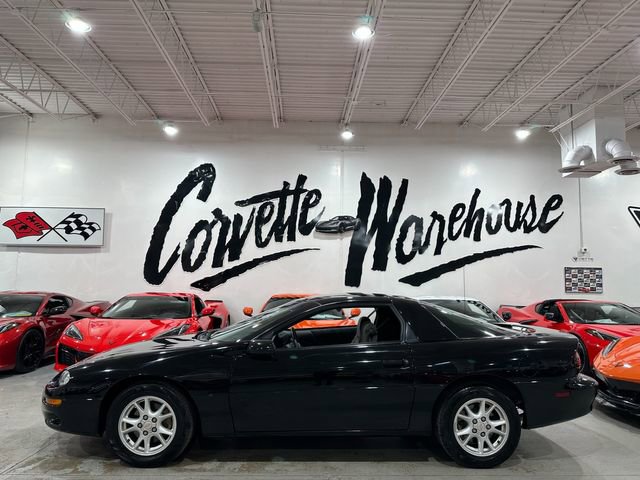Used 2002 Chevrolet Camaro LT RWD image 2