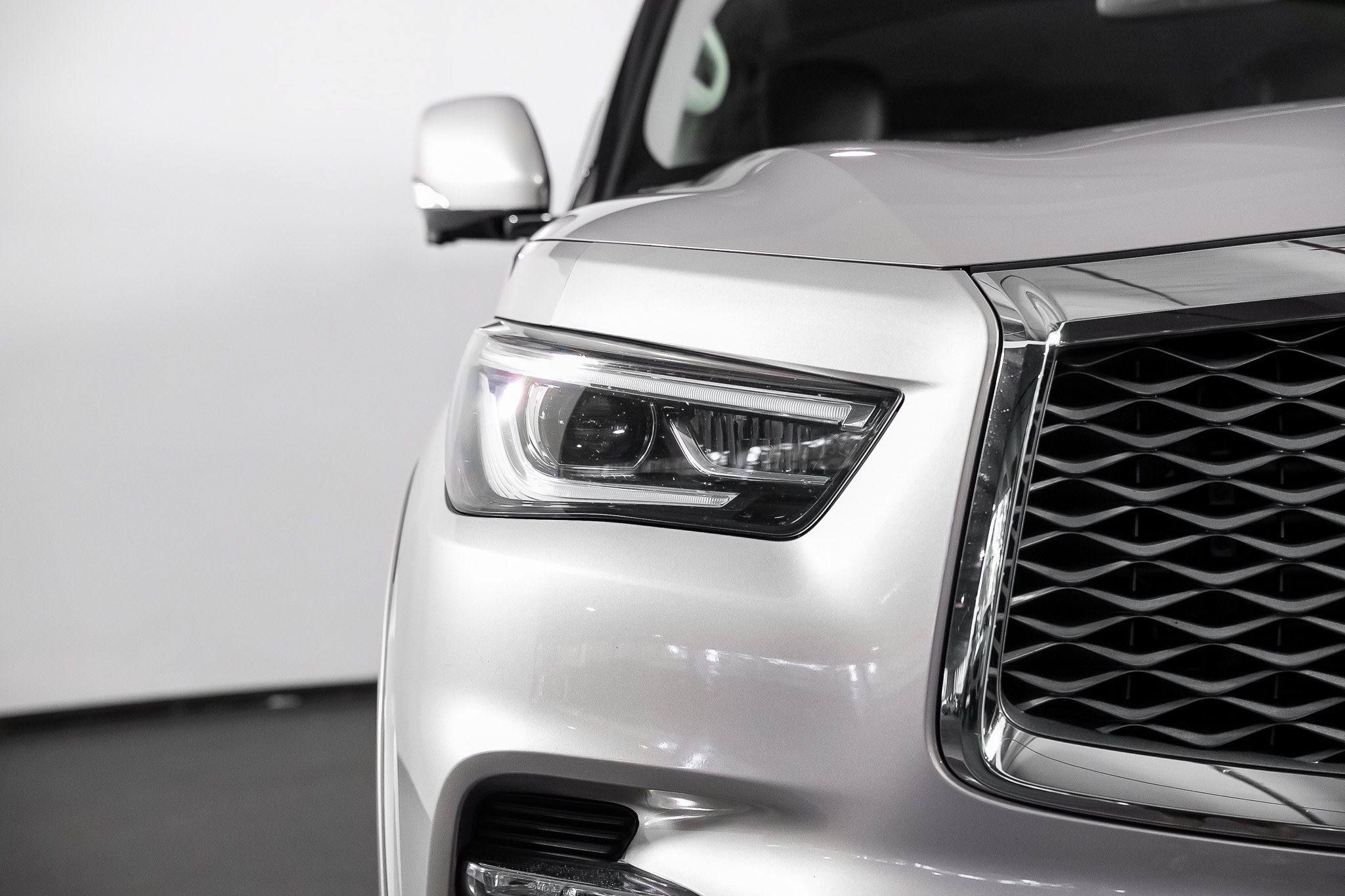 Used 2019 INFINITI QX80 Luxe w/ Proassist Package RWD image 6