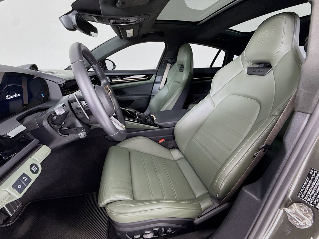 Certified 2025 Porsche Panamera Turbo AWD/4WD image 5