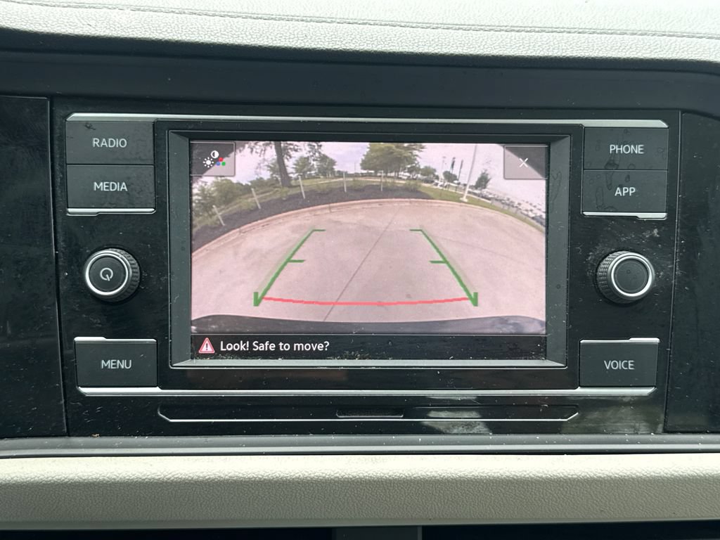 Used 2023 Volkswagen Jetta SE FWD image 26