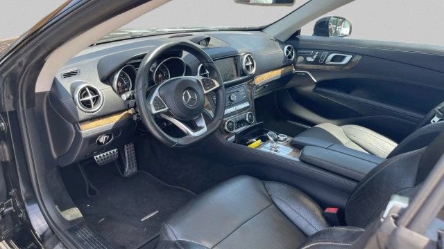 Used 2017 Mercedes-Benz SL 450 image 19
