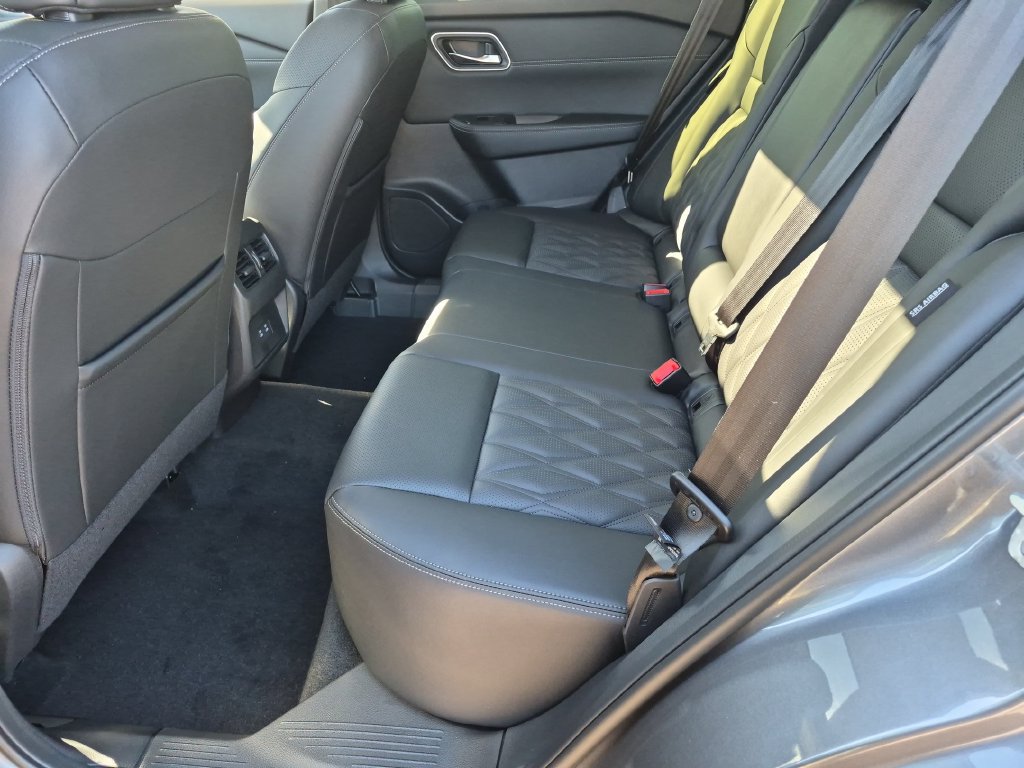 New 2026 Nissan Rogue Platinum AWD/4WD image 28