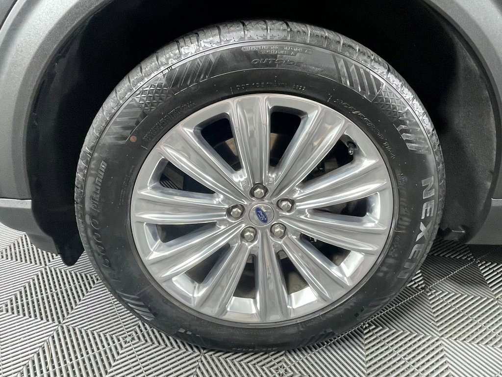 Used 2020 Ford Explorer Limited w/ Class III Trailer Tow Package image 12