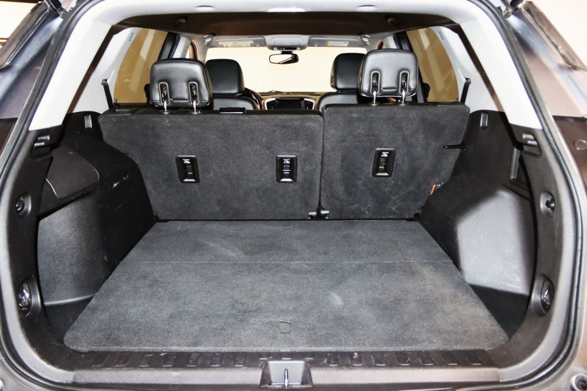 Used 2018 GMC Terrain SLT FWD image 59