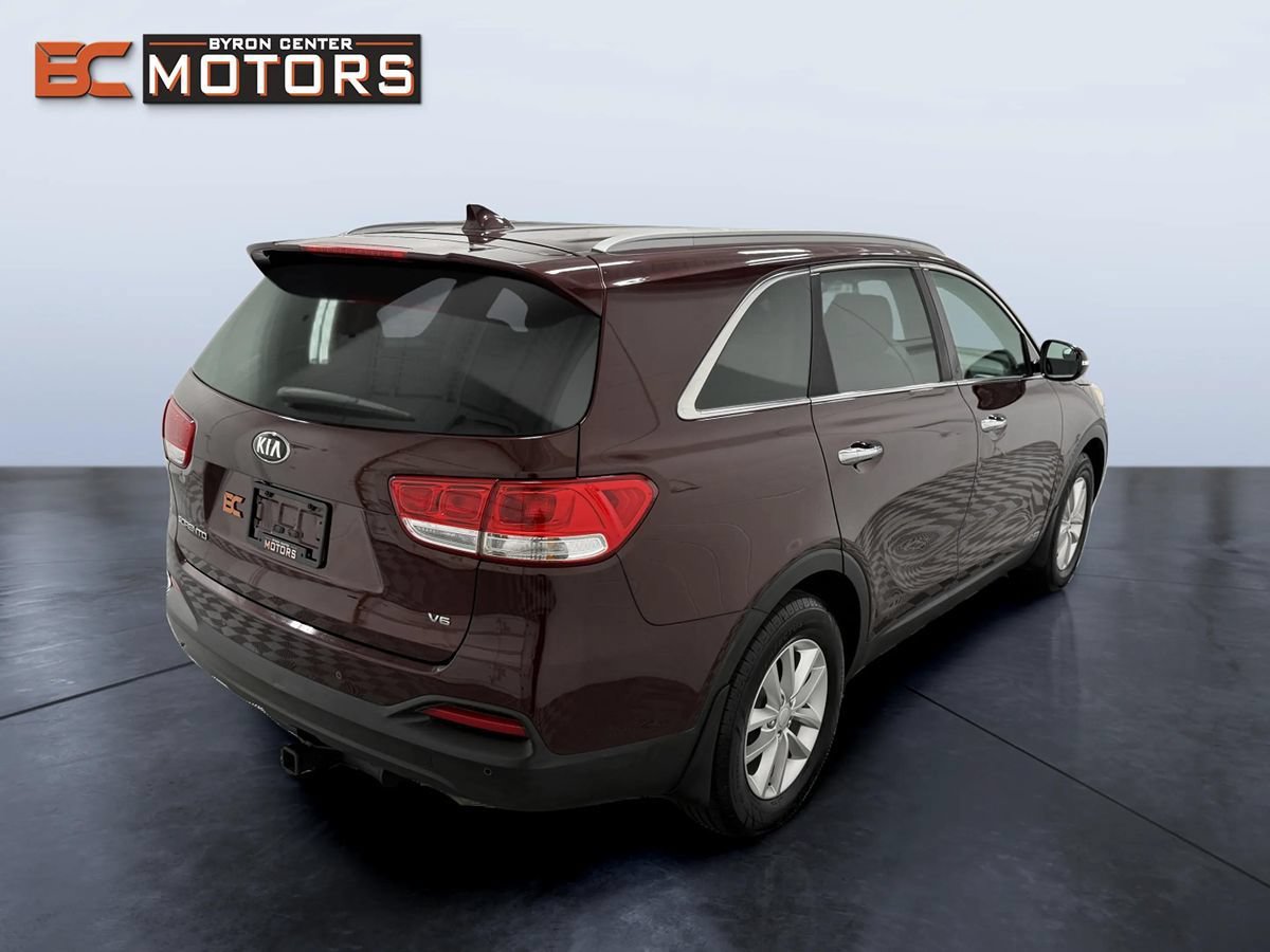 Used 2016 Kia Sorento LX w/ LX Convenience Package AWD/4WD image 6