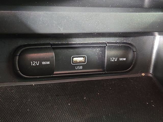 Certified 2021 Kia Soul S image 23