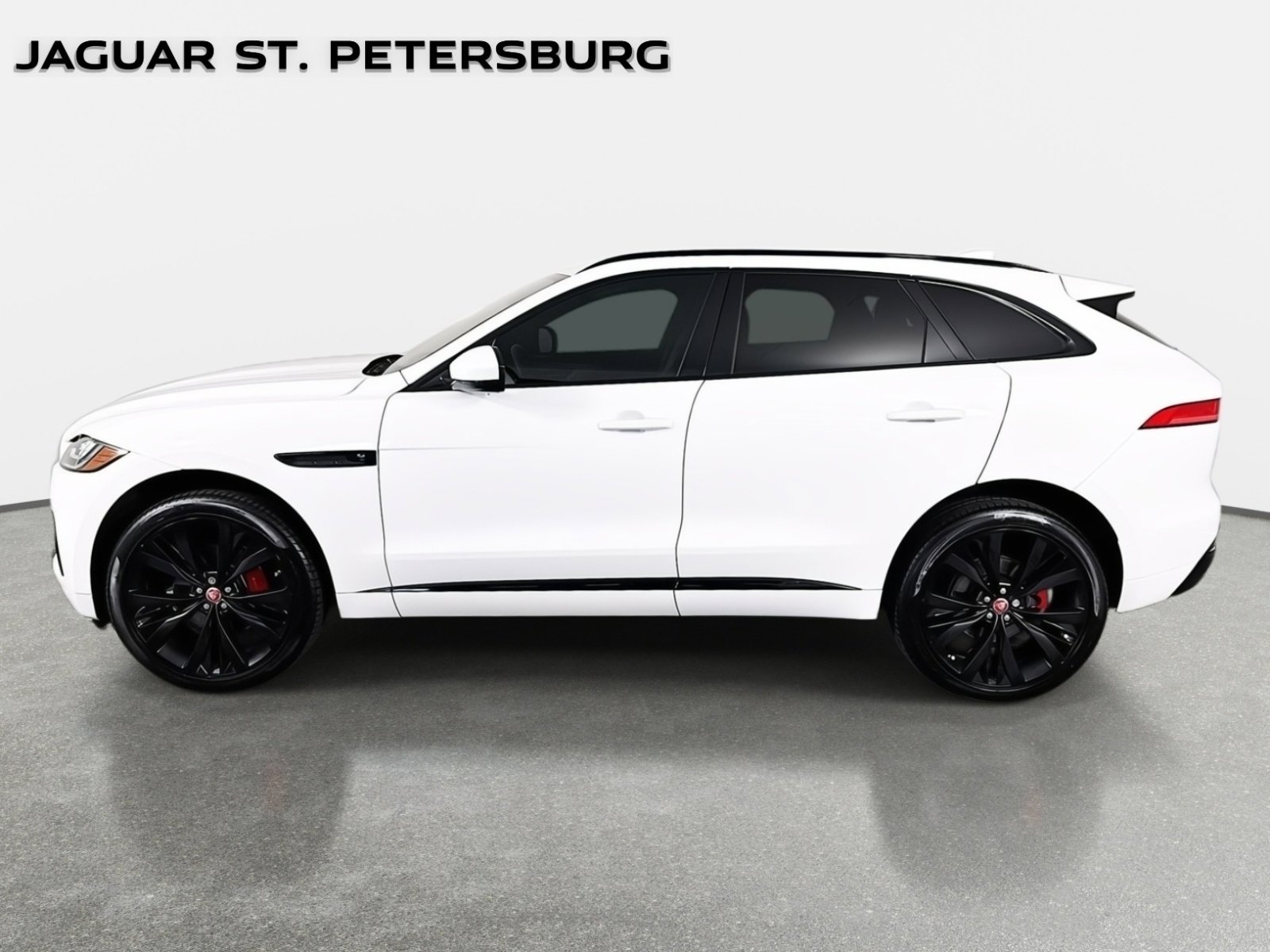 Used 2017 Jaguar F-PACE S image 9