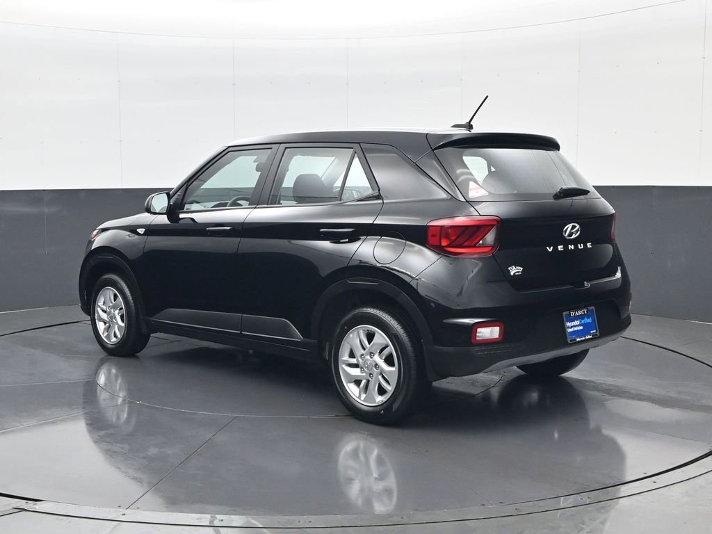 Certified 2026 Hyundai Venue SE image 7