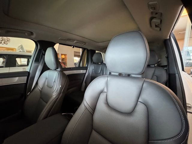 New 2025 Volvo XC90 T8 Ultra w/ Protection Package Premier image 13