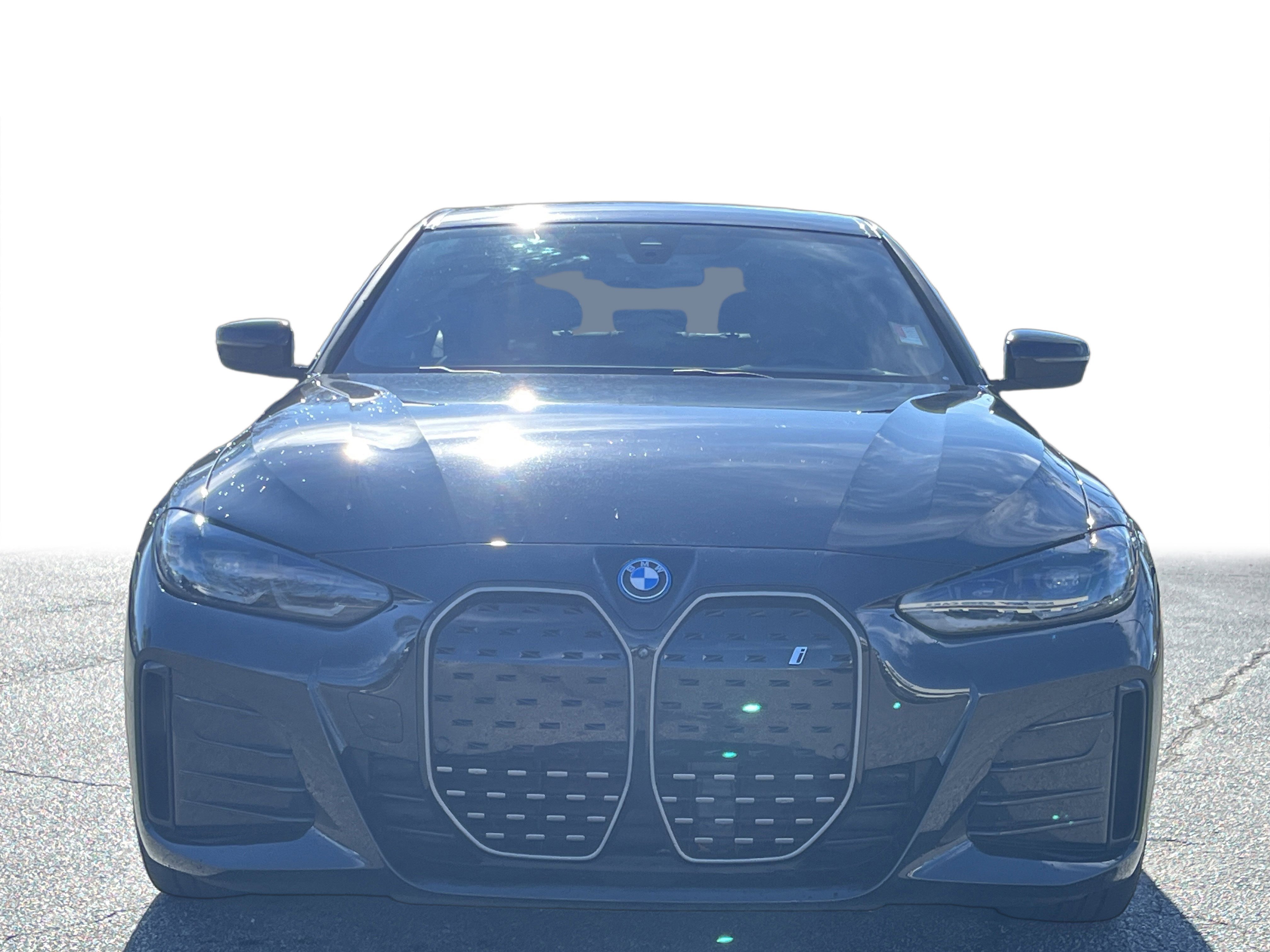 Used 2023 BMW i4 eDrive40 w/ M Sport Package image 32