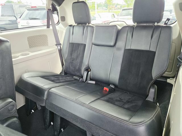 Used 2018 Dodge Grand Caravan SXT FWD image 10