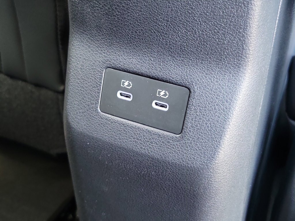 New 2026 Nissan Kicks SR w/ Interior Electronics Package FWD image 14